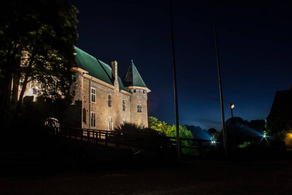 Die Burg bei Nacht