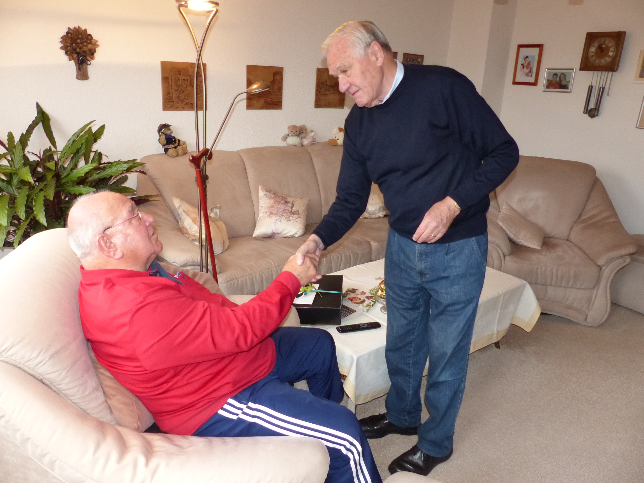 Theo Tilosen gratuliert Christian Leppkes zum 80. Geburtstag