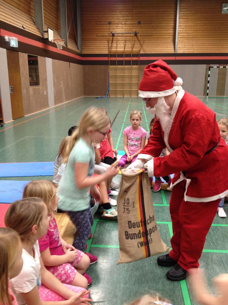 Kinderweihnachtsfeier am 19.12.2016 in der Halle