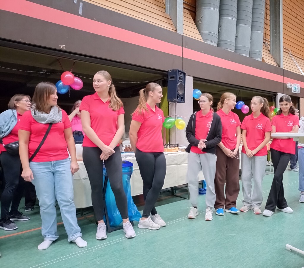 Ü-Leiter Turnen mit 4 Helferinnen