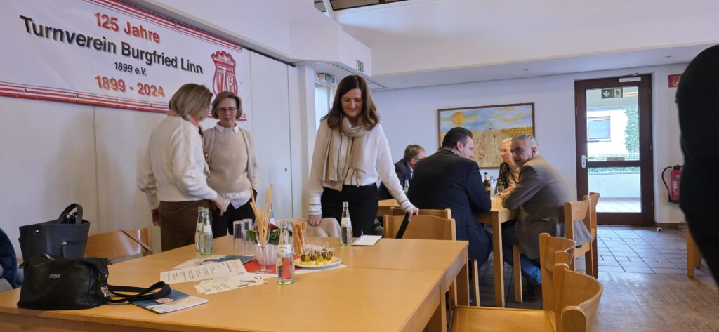 Neujahrsempfang im Pfarrsaal St. Margareta Tischgespräche